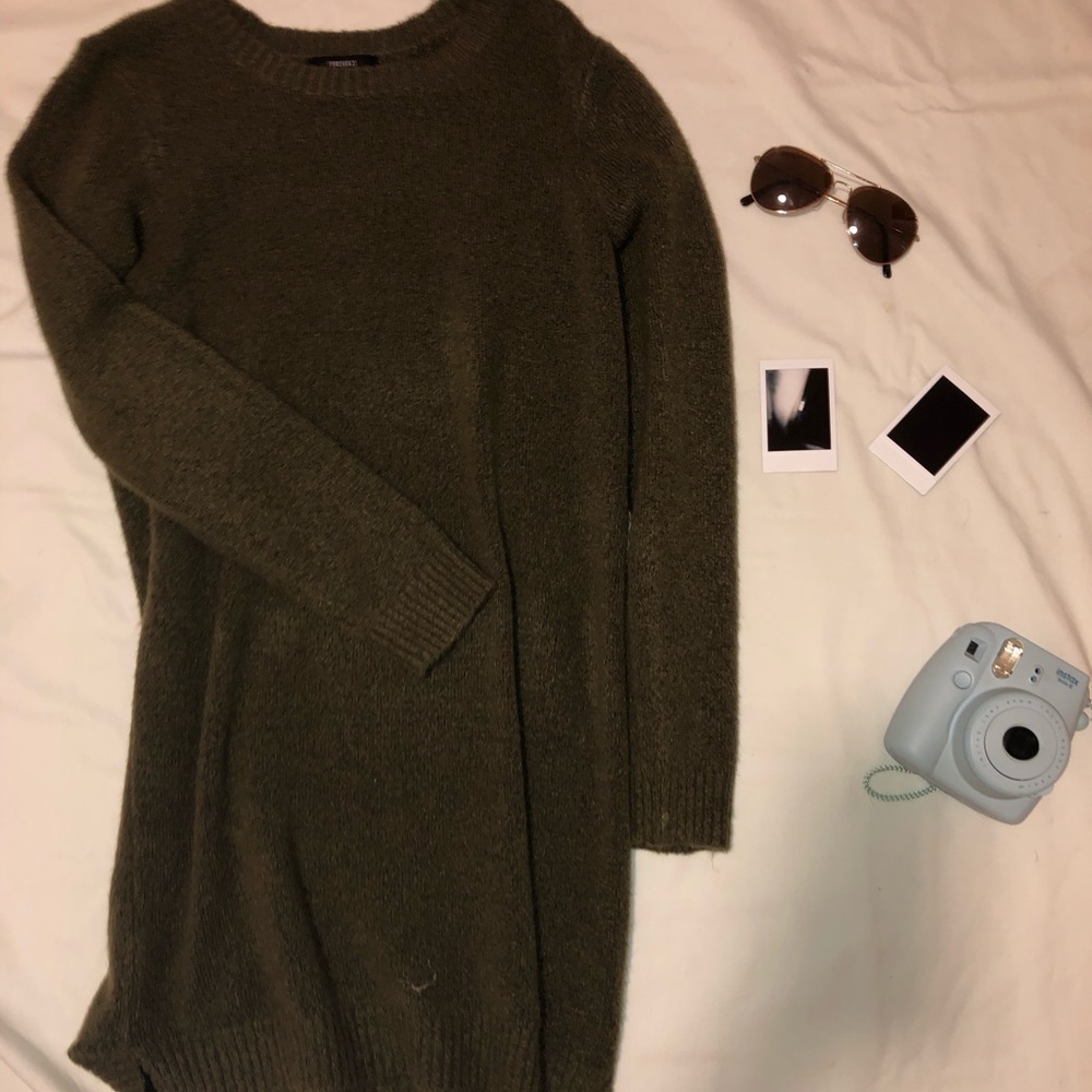Dress - Picture 2 of 4